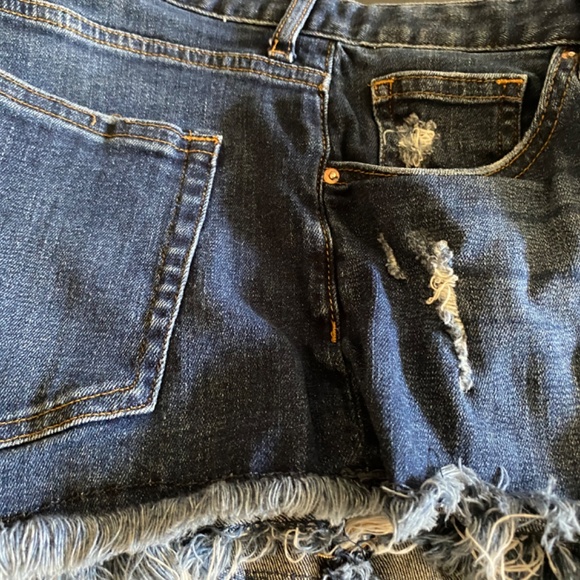 H&M - Picture 8 of 9